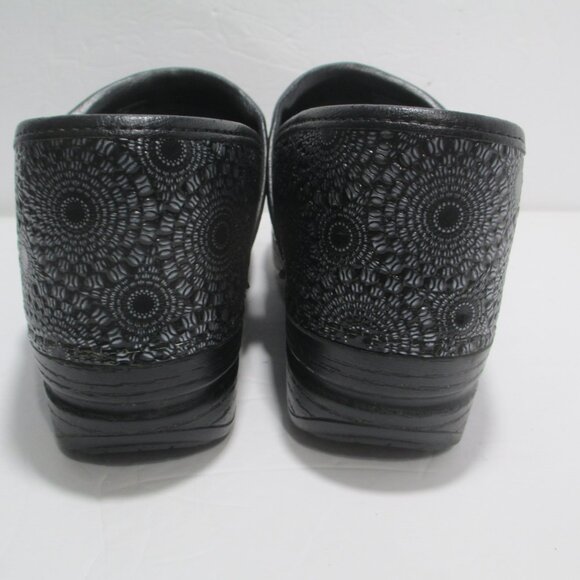DANSKO XP Clogs Black Silver Tooled Leather Shoes Size 39 (8.5-9 US) - Picture 3 of 8